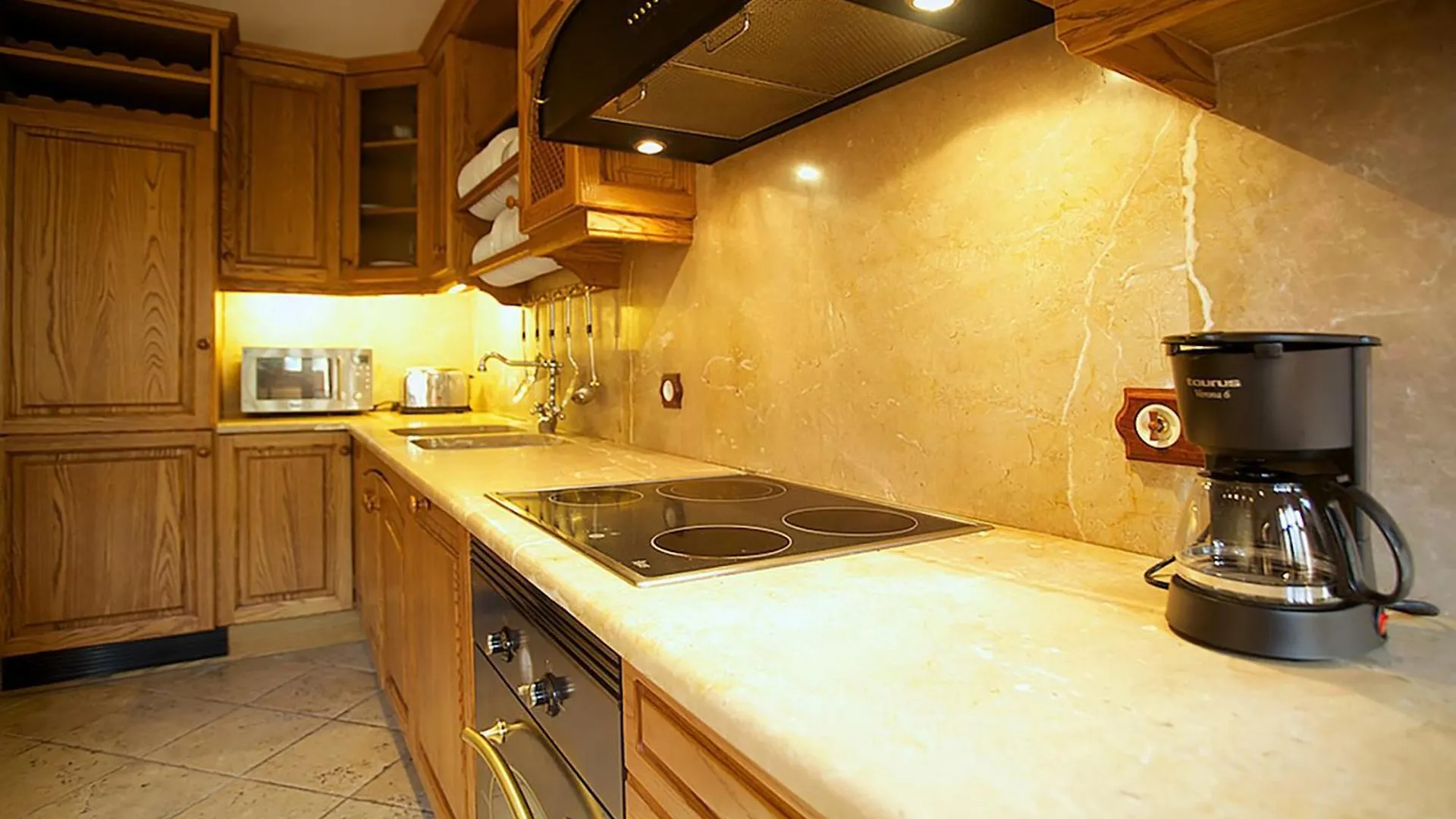 Country House In A Peaceful Rural Setting For Large Groups Petra  0*, Petra (Mallorca)
