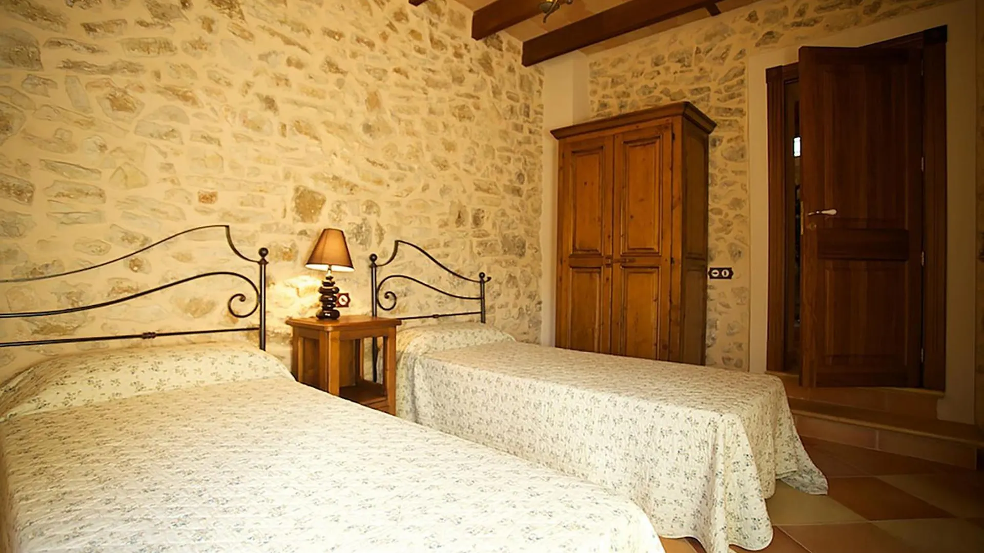 Country House In A Peaceful Rural Setting For Large Groups Petra  Holiday home Petra (Mallorca)